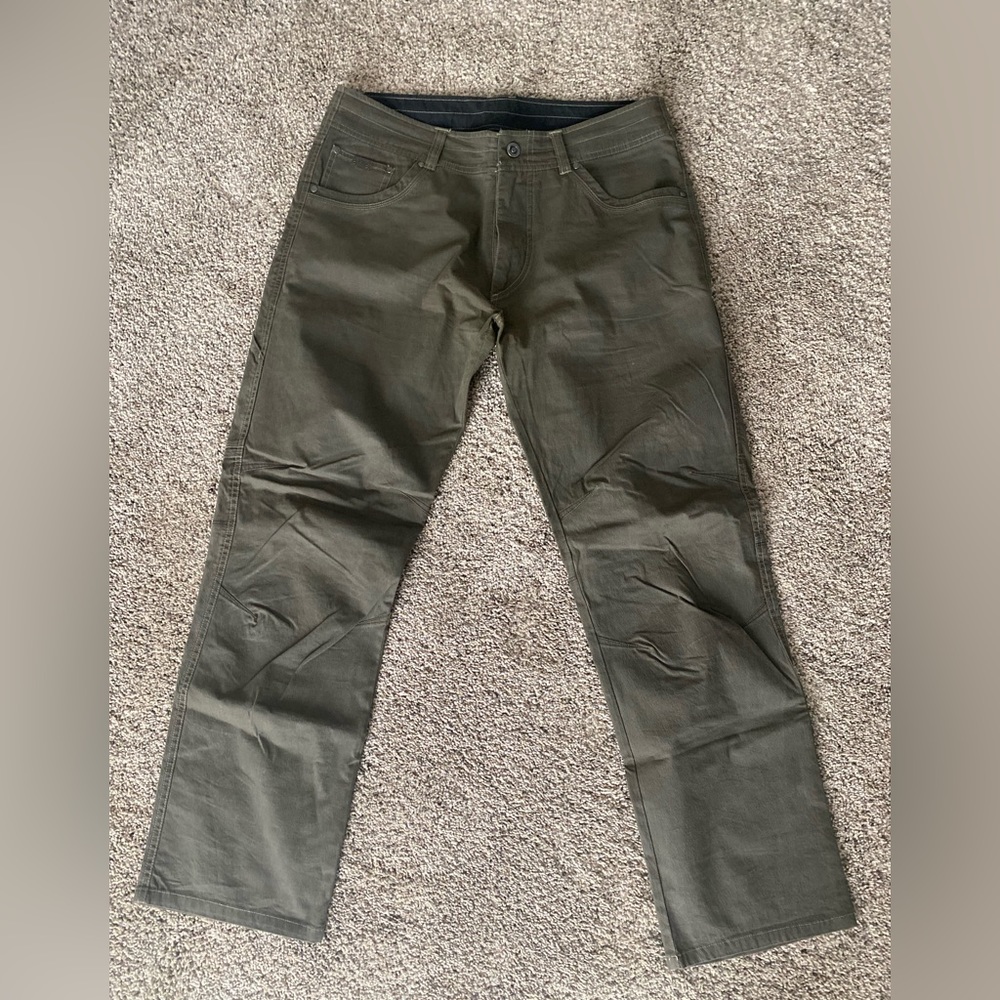 KUHL Revolvr Men's pants . New without tag size 34x30  dark olive green